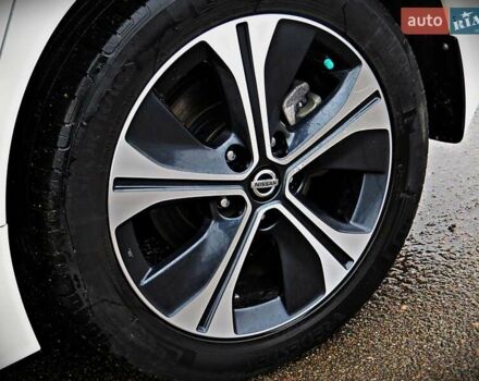 Білий Ніссан Ліф, об'ємом двигуна 0 л та пробігом 53 тис. км за 16800 $, фото 4 на Automoto.ua