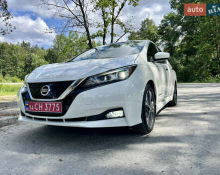 Білий Ніссан Ліф, об'ємом двигуна 0 л та пробігом 22 тис. км за 15000 $, фото 8 на Automoto.ua