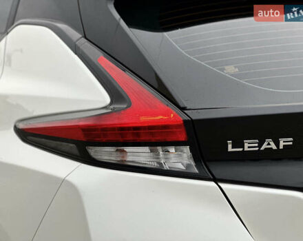 Белый Ниссан Лиф, объемом двигателя 0 л и пробегом 35 тыс. км за 12700 $, фото 26 на Automoto.ua