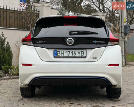 Белый Ниссан Лиф, объемом двигателя 0 л и пробегом 29 тыс. км за 17900 $, фото 15 на Automoto.ua