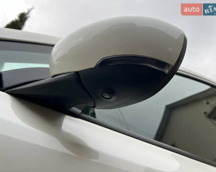 Белый Ниссан Лиф, объемом двигателя 0 л и пробегом 133 тыс. км за 12250 $, фото 11 на Automoto.ua