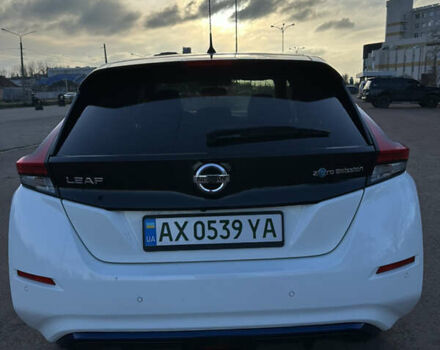 Белый Ниссан Лиф, объемом двигателя 0 л и пробегом 19 тыс. км за 16100 $, фото 9 на Automoto.ua