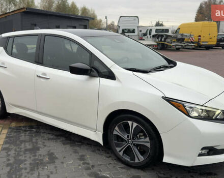 Белый Ниссан Лиф, объемом двигателя 0 л и пробегом 30 тыс. км за 15300 $, фото 4 на Automoto.ua