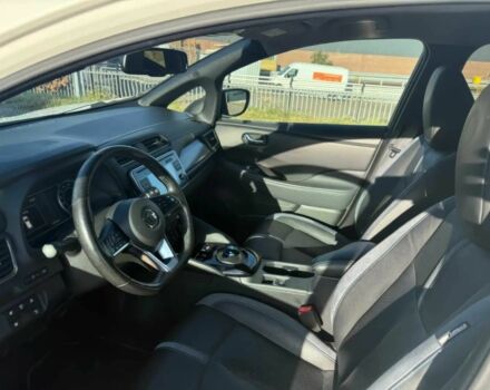 Белый Ниссан Лиф, объемом двигателя 0 л и пробегом 34 тыс. км за 8000 $, фото 6 на Automoto.ua