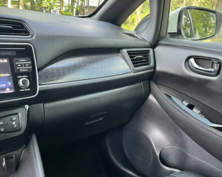 Білий Ніссан Ліф, об'ємом двигуна 0 л та пробігом 22 тис. км за 15000 $, фото 36 на Automoto.ua