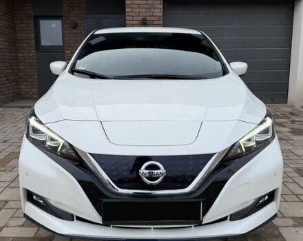 Білий Ніссан Ліф, об'ємом двигуна 0 л та пробігом 105 тис. км за 15100 $, фото 3 на Automoto.ua