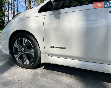 Білий Ніссан Ліф, об'ємом двигуна 0 л та пробігом 22 тис. км за 15000 $, фото 11 на Automoto.ua