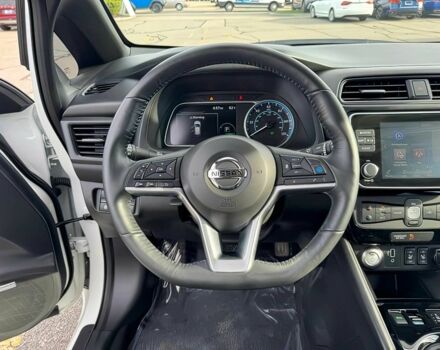 Білий Ніссан Ліф, об'ємом двигуна 0 л та пробігом 38 тис. км за 8000 $, фото 10 на Automoto.ua