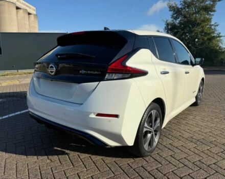 Белый Ниссан Лиф, объемом двигателя 0 л и пробегом 34 тыс. км за 8000 $, фото 5 на Automoto.ua