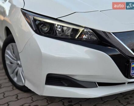 Білий Ніссан Ліф, об'ємом двигуна 0 л та пробігом 15 тис. км за 13400 $, фото 13 на Automoto.ua