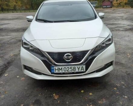 Білий Ніссан Ліф, об'ємом двигуна 0 л та пробігом 47 тис. км за 13700 $, фото 1 на Automoto.ua