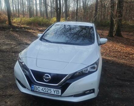 Белый Ниссан Лиф, объемом двигателя 0 л и пробегом 106 тыс. км за 16350 $, фото 4 на Automoto.ua