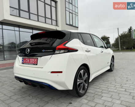 Белый Ниссан Лиф, объемом двигателя 0 л и пробегом 52 тыс. км за 13900 $, фото 9 на Automoto.ua