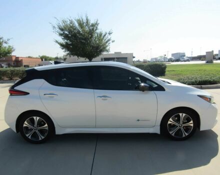 Білий Ніссан Ліф, об'ємом двигуна 0 л та пробігом 44 тис. км за 14000 $, фото 5 на Automoto.ua