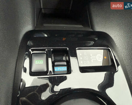 Белый Ниссан Лиф, объемом двигателя 0 л и пробегом 30 тыс. км за 15300 $, фото 21 на Automoto.ua