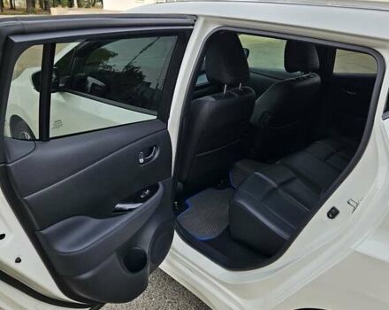 Белый Ниссан Лиф, объемом двигателя 0 л и пробегом 51 тыс. км за 14150 $, фото 18 на Automoto.ua