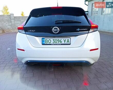 Белый Ниссан Лиф, объемом двигателя 0 л и пробегом 230 тыс. км за 11900 $, фото 5 на Automoto.ua