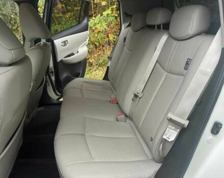 Білий Ніссан Ліф, об'ємом двигуна 0 л та пробігом 91 тис. км за 13000 $, фото 5 на Automoto.ua