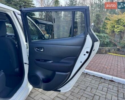 Белый Ниссан Лиф, объемом двигателя 0 л и пробегом 12 тыс. км за 13950 $, фото 88 на Automoto.ua