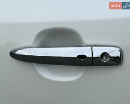 Белый Ниссан Лиф, объемом двигателя 0 л и пробегом 35 тыс. км за 12700 $, фото 15 на Automoto.ua