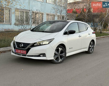 Белый Ниссан Лиф, объемом двигателя 0 л и пробегом 97 тыс. км за 12999 $, фото 1 на Automoto.ua