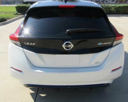 Белый Ниссан Лиф, объемом двигателя 0 л и пробегом 39 тыс. км за 8500 $, фото 5 на Automoto.ua