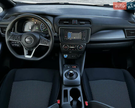 Белый Ниссан Лиф, объемом двигателя 0 л и пробегом 35 тыс. км за 12700 $, фото 43 на Automoto.ua