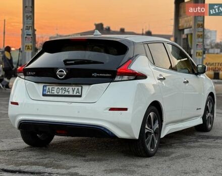 Белый Ниссан Лиф, объемом двигателя 0 л и пробегом 124 тыс. км за 11600 $, фото 9 на Automoto.ua