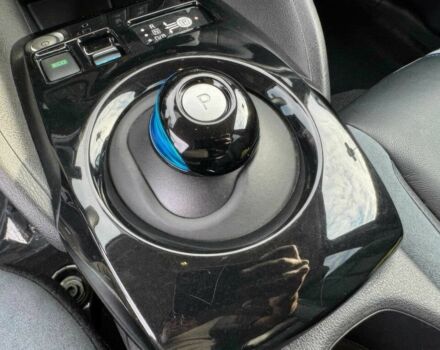 Белый Ниссан Лиф, объемом двигателя 0 л и пробегом 48 тыс. км за 5800 $, фото 11 на Automoto.ua