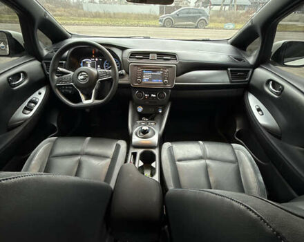 Белый Ниссан Лиф, объемом двигателя 0 л и пробегом 58 тыс. км за 13500 $, фото 35 на Automoto.ua