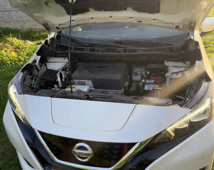 Белый Ниссан Лиф, объемом двигателя 0 л и пробегом 168 тыс. км за 12900 $, фото 1 на Automoto.ua