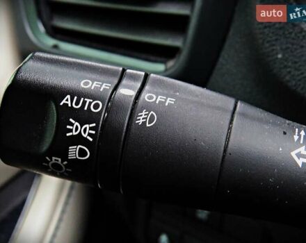 Білий Ніссан Ліф, об'ємом двигуна 0 л та пробігом 53 тис. км за 16800 $, фото 12 на Automoto.ua