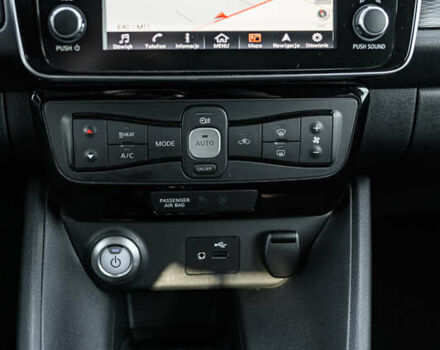 Белый Ниссан Лиф, объемом двигателя 0 л и пробегом 49 тыс. км за 13750 $, фото 34 на Automoto.ua