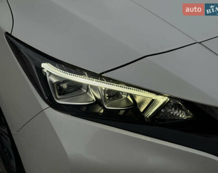 Белый Ниссан Лиф, объемом двигателя 0 л и пробегом 120 тыс. км за 12500 $, фото 17 на Automoto.ua