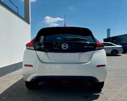 Білий Ніссан Ліф, об'ємом двигуна 0 л та пробігом 43 тис. км за 9000 $, фото 5 на Automoto.ua