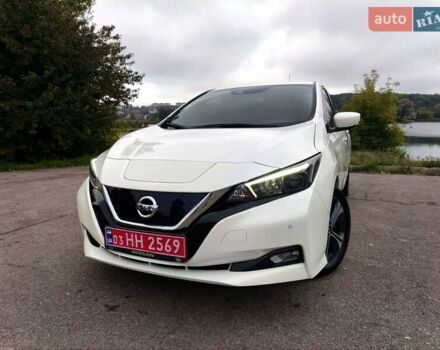 Белый Ниссан Лиф, объемом двигателя 0 л и пробегом 72 тыс. км за 13750 $, фото 31 на Automoto.ua