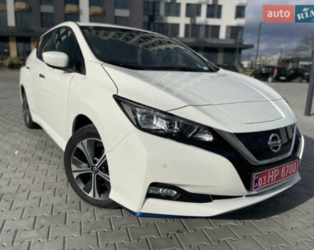 Белый Ниссан Лиф, объемом двигателя 0 л и пробегом 68 тыс. км за 16500 $, фото 5 на Automoto.ua