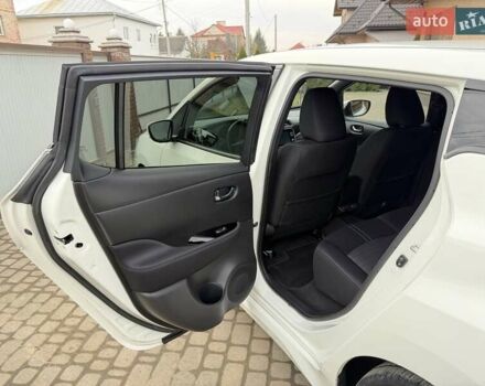 Белый Ниссан Лиф, объемом двигателя 0 л и пробегом 127 тыс. км за 14999 $, фото 45 на Automoto.ua