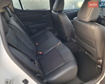 Белый Ниссан Лиф, объемом двигателя 0 л и пробегом 39 тыс. км за 14900 $, фото 13 на Automoto.ua