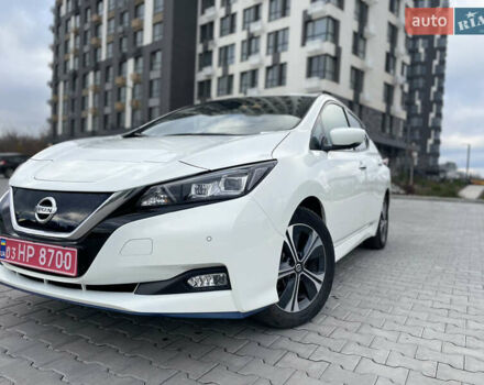 Белый Ниссан Лиф, объемом двигателя 0 л и пробегом 68 тыс. км за 16500 $, фото 7 на Automoto.ua