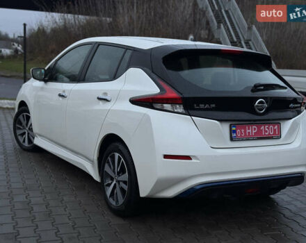 Білий Ніссан Ліф, об'ємом двигуна 0 л та пробігом 54 тис. км за 13800 $, фото 3 на Automoto.ua