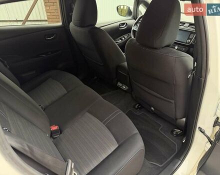 Белый Ниссан Лиф, объемом двигателя 0 л и пробегом 127 тыс. км за 14999 $, фото 51 на Automoto.ua