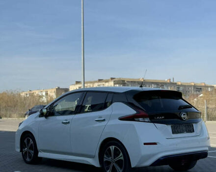 Белый Ниссан Лиф, объемом двигателя 0 л и пробегом 90 тыс. км за 13100 $, фото 3 на Automoto.ua