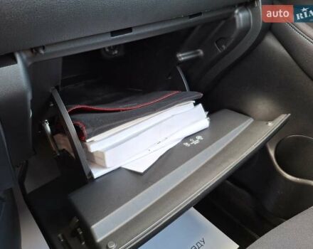 Белый Ниссан Лиф, объемом двигателя 0 л и пробегом 129 тыс. км за 12500 $, фото 26 на Automoto.ua