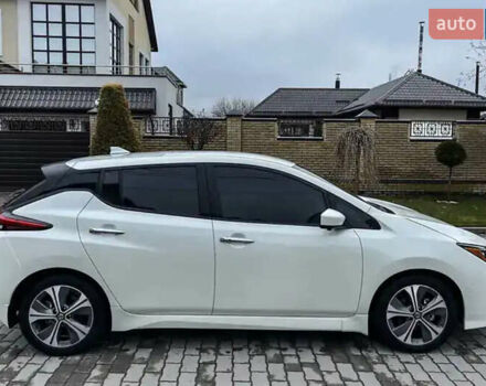 Білий Ніссан Ліф, об'ємом двигуна 0 л та пробігом 81 тис. км за 13700 $, фото 7 на Automoto.ua