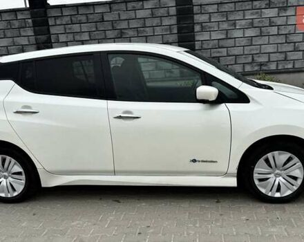 Белый Ниссан Лиф, объемом двигателя 0 л и пробегом 68 тыс. км за 12700 $, фото 5 на Automoto.ua