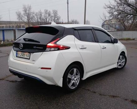 Белый Ниссан Лиф, объемом двигателя 0 л и пробегом 109 тыс. км за 12900 $, фото 4 на Automoto.ua