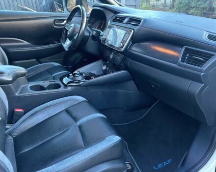 Білий Ніссан Ліф, об'ємом двигуна 0 л та пробігом 68 тис. км за 9000 $, фото 8 на Automoto.ua