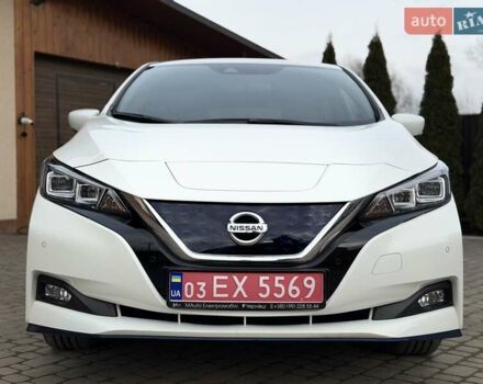 Белый Ниссан Лиф, объемом двигателя 0 л и пробегом 127 тыс. км за 14999 $, фото 4 на Automoto.ua