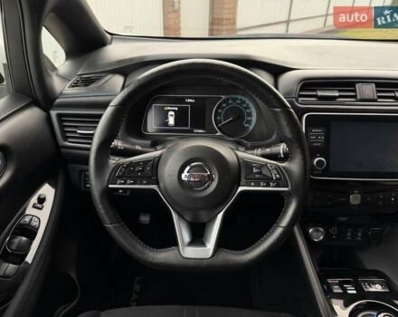 Белый Ниссан Лиф, объемом двигателя 0 л и пробегом 127 тыс. км за 14999 $, фото 32 на Automoto.ua